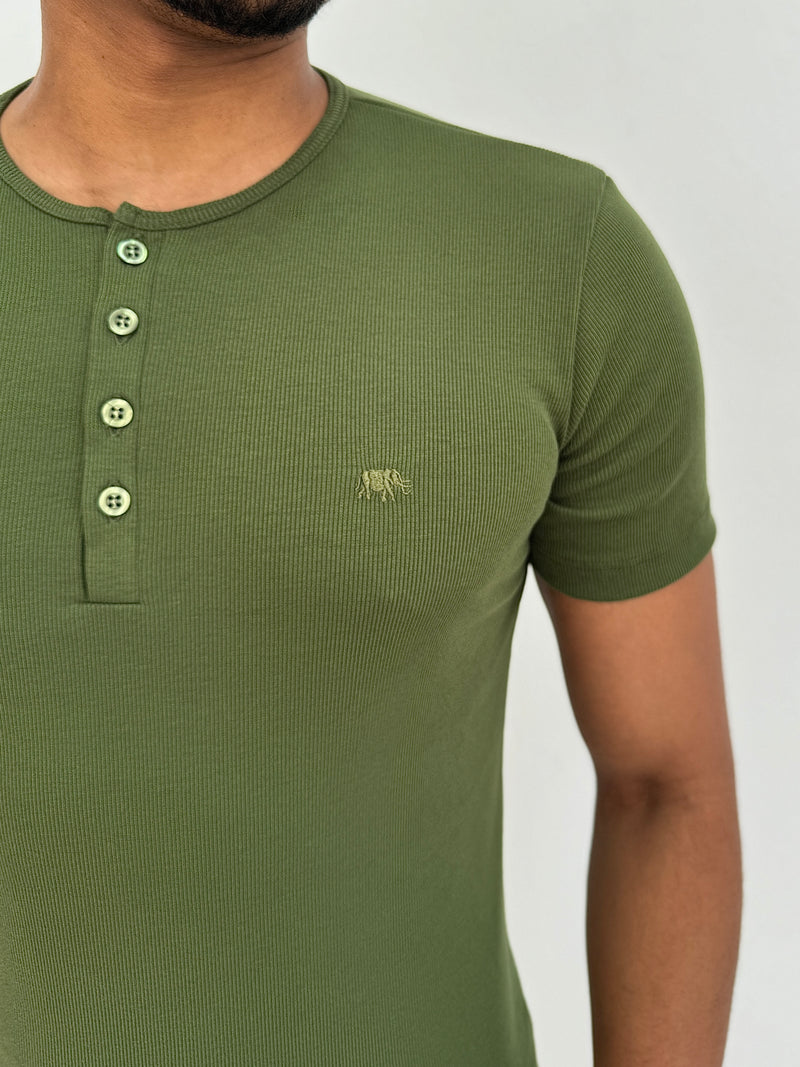 Camiseta Gola Henley Canelada Verde - M art