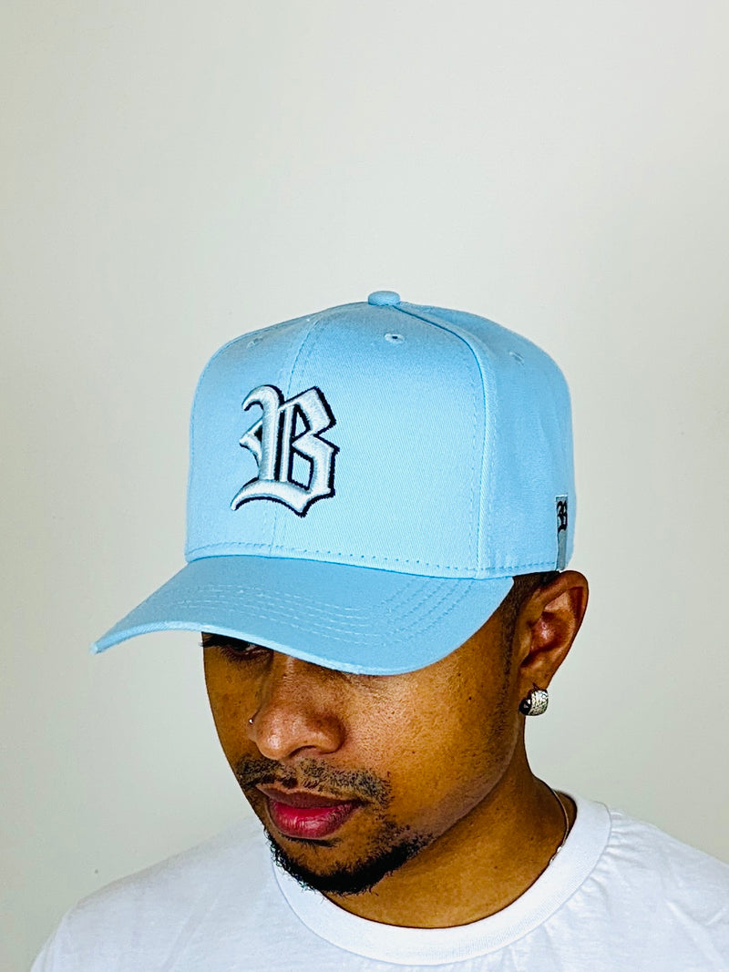 Boné Snapback Azul Bebê - Blck